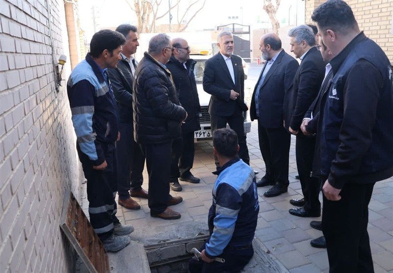 آغاز برخورد با ادارات بدمصرف در بهارستان؛ انشعاب آب فرمانداری قطع شد