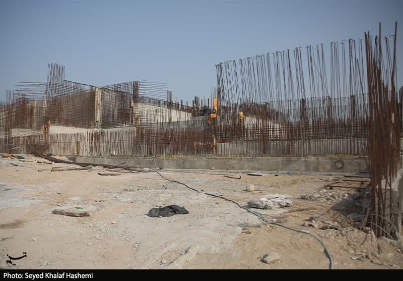 آغاز ساخت آبشیرینکن تنگستان با سرمایهگذاری 750 میلیارد تومان