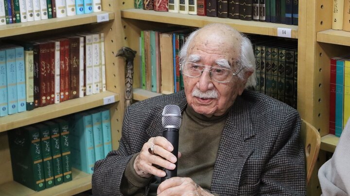 استاد و دانشمند زیاد پیدا میشود در دنیا، ولی فانی خیلی کم پیدا میشود استاد و دانشمند زیاد پیدا میشود در دنیا، ولی فانی خیلی کم پیدا میشود