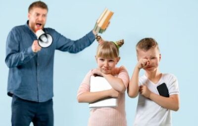 اشتباهات رایج والدین که موفقیت فرزندان را به خطر می‌اندازد