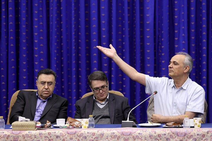 اصلاح طلبان؛ عبور از پزشکیان یا فرار رو به جلو با دستاویزهای امنیت ملی اصلاح طلبان؛ عبور از پزشکیان یا فرار رو به جلو با دستاویزهای امنیت ملی