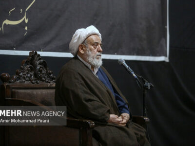 انصاریان:فاصله گرفتن از قرآن و اهل بیت(ع) عامل اصلی لغزش های جامعه است