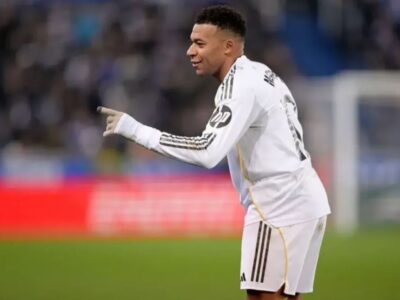 بازگشت بنزما به رئال در بازی مقابل آلاوس!