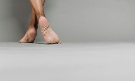 برای ترک پا چه کرمی خوبه