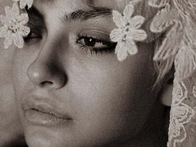 بیوگرافی ستایش دهقان؛ از کودکی تا درخشش در سینما و تلویزیون