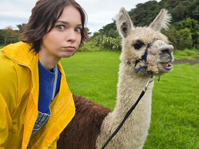 بیوگرافی کامل اما مایرز: از کودکی تا ستاره هالیوود