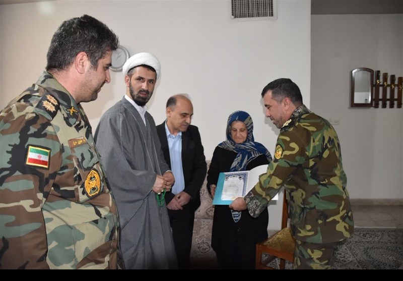 تجلیل از خانواده شهید هراچ هاکوپیان در آستانه سال نو میلادی اخبار اصفهان ,