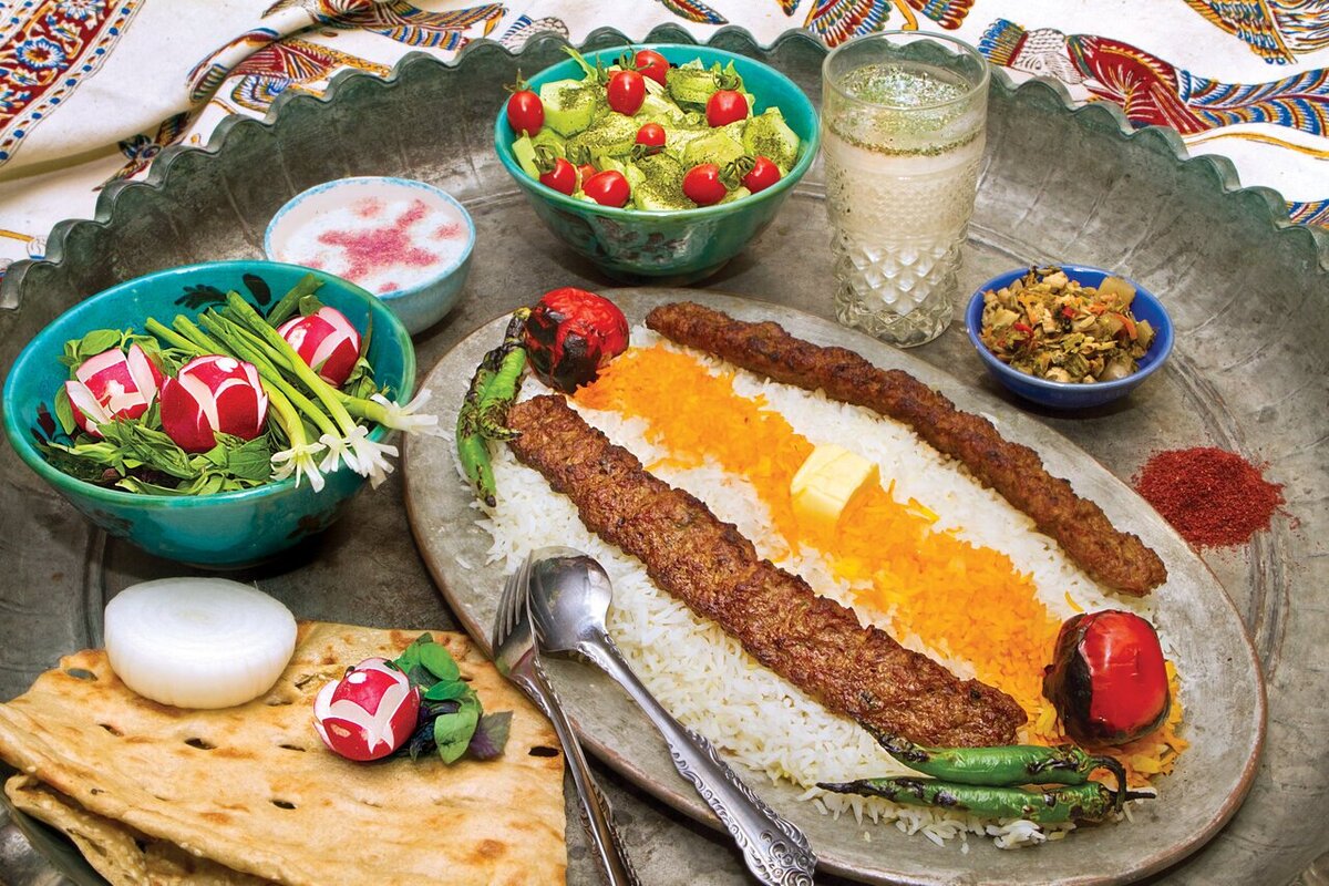 تدبیر تازه رستورانها برای بقا / فروش غذای نیمپرسی کلید خورد