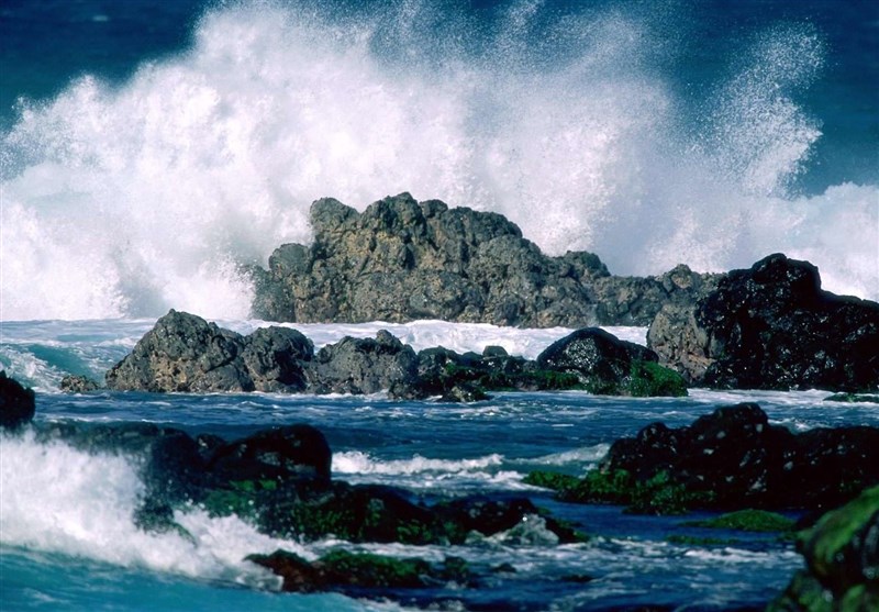 تردد شناورها در بندر چارک و کیش فردا سه‌شنبه ممنوع شد