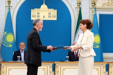 تفاهم‌نامه‌ای سینمایی میان ایران و قزاقستان