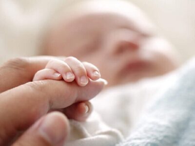 توصیه متخصصان: مادران مبتلا به آنفلوآنزا شیردهی را قطع نکنند