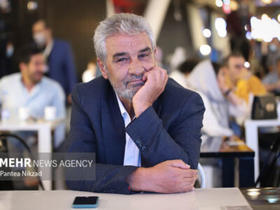 جعفر دهقان تجلیل شد؛ هنرمندی با کارنامه‌ای غنی اما به دور از منیت