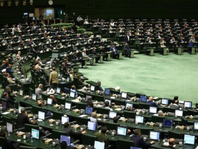 جلسه نظارتی مجلس؛ تیم اقتصادی دولت درباره وضعیت ارز گزارش می‌دهند