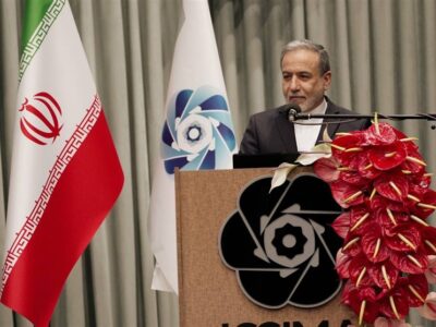 جنگ امروز در عرصه اقتصاد است؛ باید موانع داخلی را حل کنیم