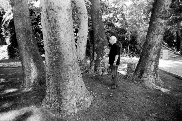 حسرت تئاتر ایران از دوری بهرام بیضایی ابدی شد؛ زمان به احترامش ایستاد!