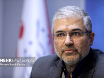 حقوق نیروهای نظامی باید حداقل ۲۰ درصد بالاتر از سایر کارکنان دولت باشد