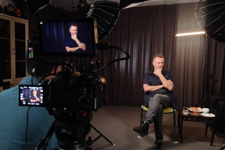 «دوربینهای خاموش» به یک خلا بزرگ میپردازد؛ ضعف سیاست رسانهای در جنگ «دوربینهای خاموش» به یک خلا بزرگ میپردازد؛ ضعف سیاست رسانهای در جنگ