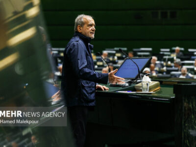 رئیس‌جمهور لایحه بودجه ۱۴۰۵ را تقدیم مجلس کرد