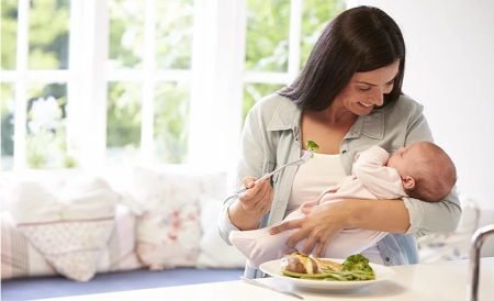 راهنمای کامل تغذیه مادر شیرده برای افزایش وزن نوزاد | از 0 تا 100 مواد غذایی موثر