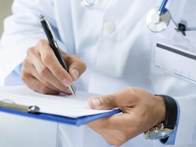 رییس نظام پزشکی: ویزیت پزشکی حداقل یک میلیون تومان است