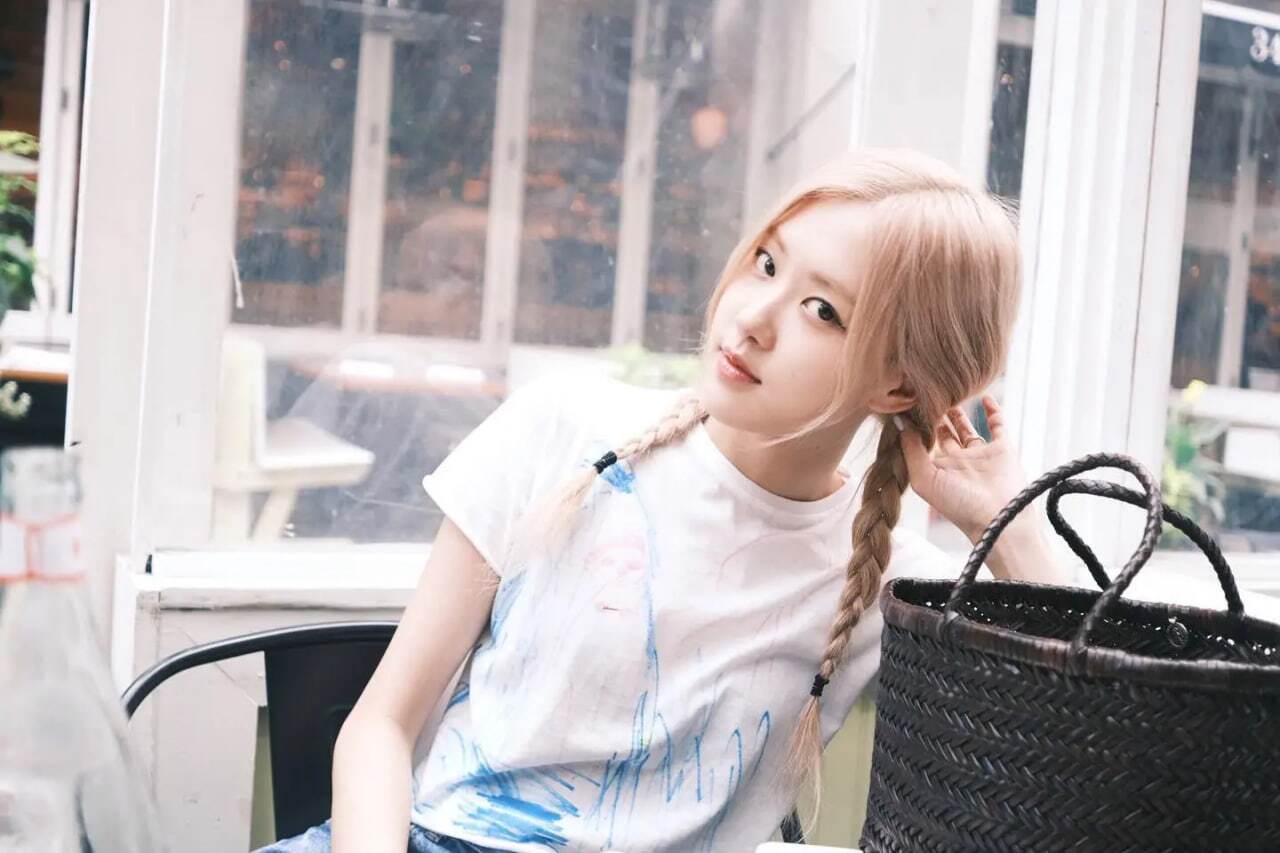 زیباترین زن سال ۲۰۲۵ معرفی شد/ غوغای رزی پارک در میان فهرست جهانی ۱۰۰ نفره + عکس زیباترین زن سال ۲۰۲۵ معرفی شد/ غوغای رزی پارک در میان فهرست جهانی ۱۰۰ نفره + عکس