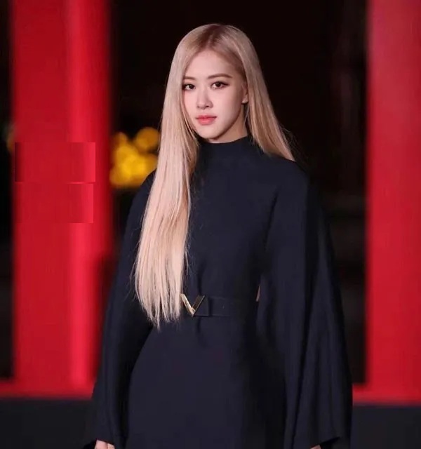 زیباترین زن سال ۲۰۲۵ معرفی شد/ غوغای رزی پارک در میان فهرست جهانی ۱۰۰ نفره + عکس زیباترین زن سال ۲۰۲۵ معرفی شد/ غوغای رزی پارک در میان فهرست جهانی ۱۰۰ نفره + عکس