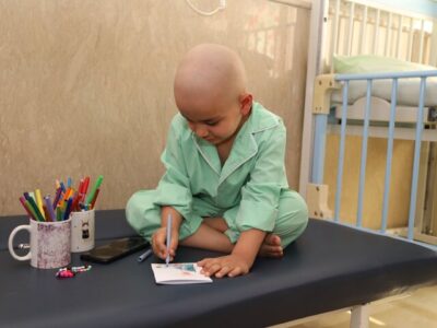 سرطان کودکان یک بیماری قابل درمان است