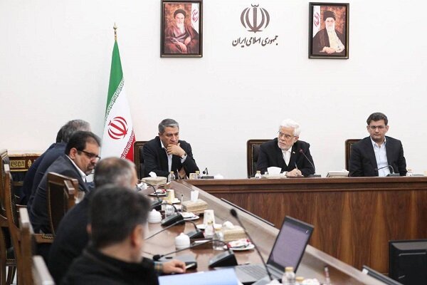 عارف: ایران مرکز مبادلات انرژی منطقه میشود