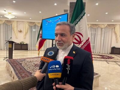 عراقچی: حامی حضور شرکت‌های فناور اصفهانی در نمایشگاه‌های جهانی  هستیم