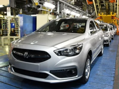 قیمت روز محصولات ایران خودرو و سایپا/ قیمت دنا پلاس، پژو 207 و شاهین پلاس امروز چهارشنبه 19 آذر 1404 چقدر شد؟