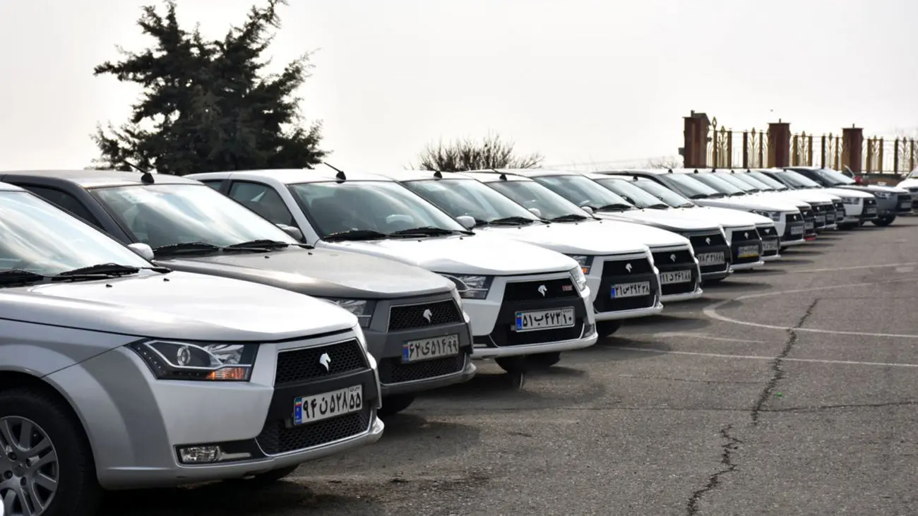 قیمت روز محصولات ایران خودرو و سایپا/ قیمت دنا پلاس، پژو 207 و شاهین پلاس امروز دوشنبه 1 دی 1404 چقدر شد؟