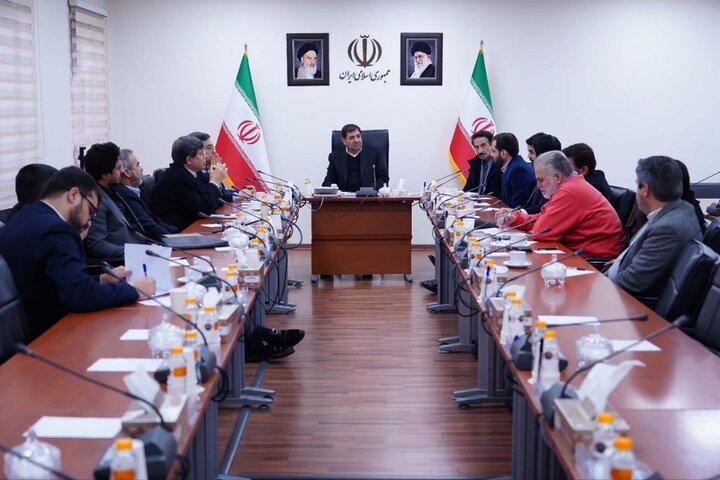 مخبر: جلوگیری از خام‌فروشی، راهکار اصلی رونق صنعت پتروشیمی است