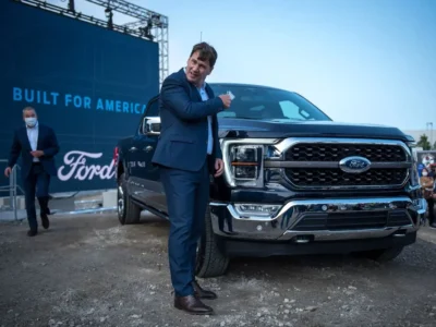 مدیرعامل فورد: اروپا خودروسازی‌اش را قمار کرده