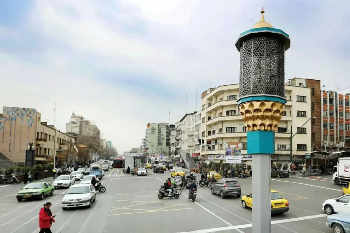 نصب پیغام جنگی در سطح شهر تهران+ عکس