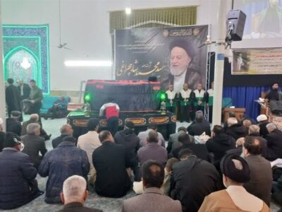 وداع باشکوه مردم دامغان با پیکر آیت‌الله شاهچراغی