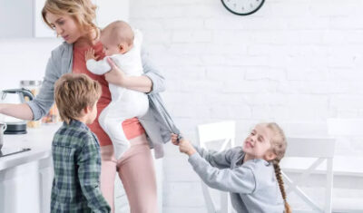 پدر و مادر خسته، کودک ناآرام؛ بهترین راهکارهای آرامش برای هر دو