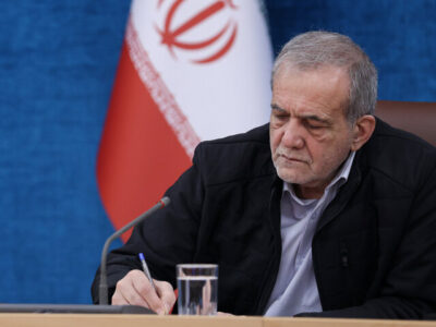 پیام تسلیت پزشکیان در پی درگذشت آیت‌الله شاهچراغی