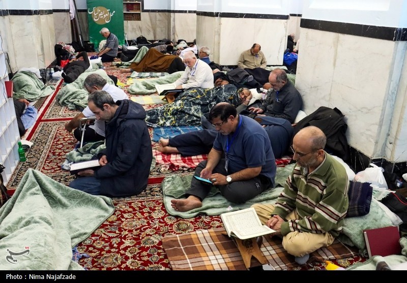 اعتکاف میلیونی؛ پاسخ آمار به سیاهنمایی درباره دینداری مردم