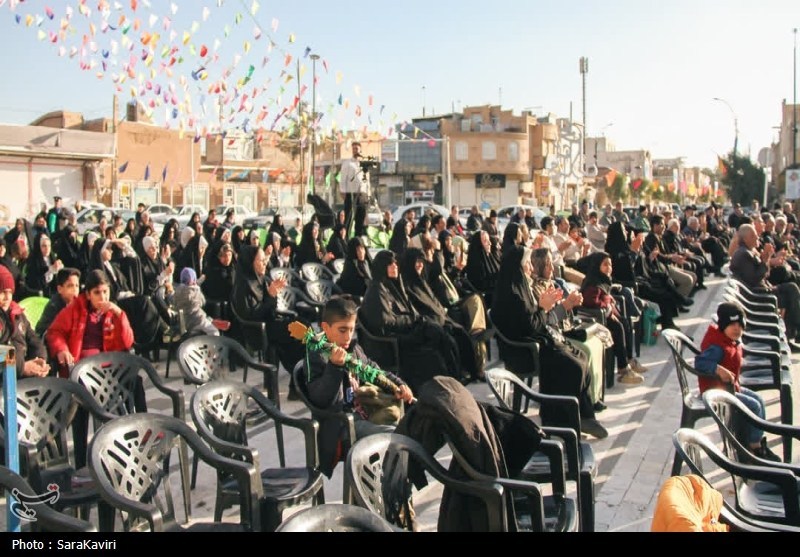 برگزاری شادیانه ولادت حضرت(ع) در حرم امامزاده هلال بن علی(ع)+تصاویر اخبار آران و بیدگل ,