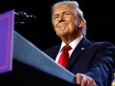 ترامپ: ناوگان جنگی آمریکا در نزدیکی ایران است