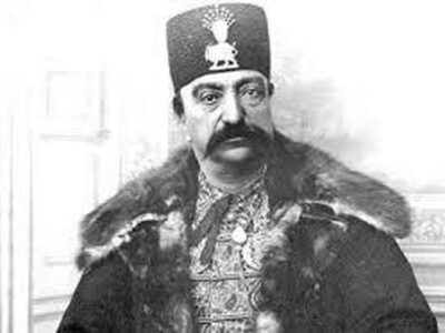 تصویری کمتر دیده شده از یک مراسم تاریخی در دربار پادشاه ایران +عکس