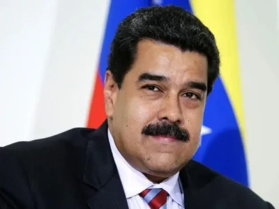 حرکت عجیب مادورو در مسیر دادگاه سوژه شد+ عکس