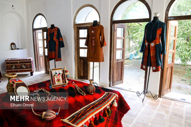 حوزه پوشاک ما روان نیست/ متخصصان این صنعت پیک موتوری شدهاند