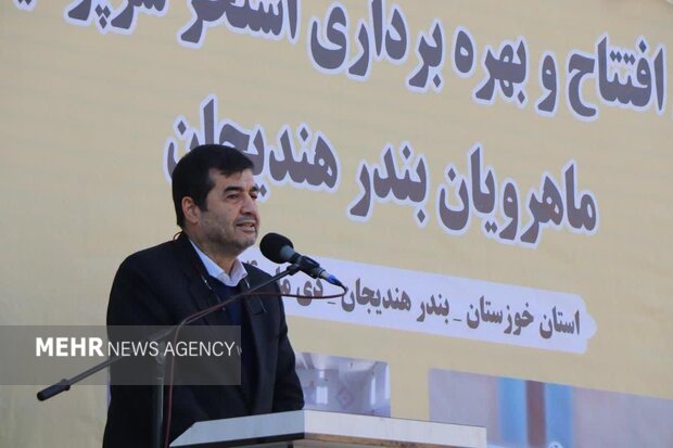 دنیا مالی: هیچ دانشآموزی در هندیجان نباید ناآشنا با شنا باشد