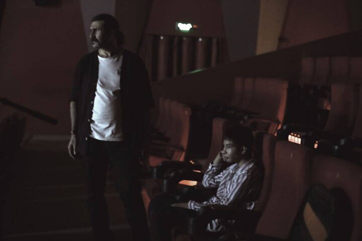 «شنا خلاف جهت» از زندگی در سکوت می‌گوید؛ قضاوت نکردم فقط نگاه کردم!