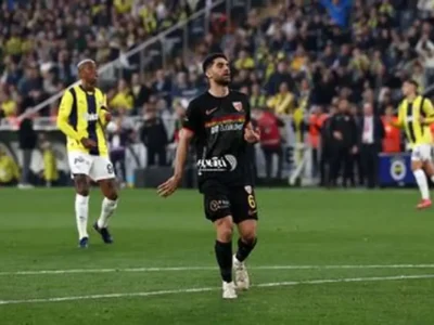 لژیونر استقلالی به سپاهان نزدیک شد