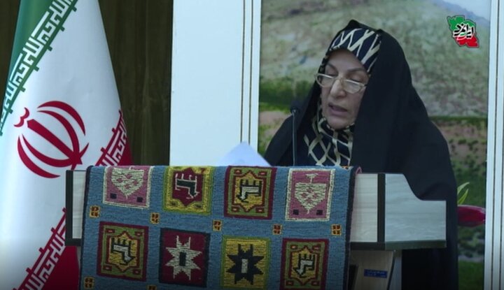 مشکلات زنان عشایر و روستایی در حوزه آب و مسیرهای کوچ رفع شود