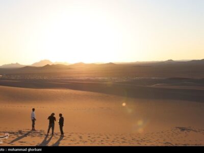 نجات معجزه‌آسای 3 گردشگر گمشده در دل کویر سیاه آرادان
