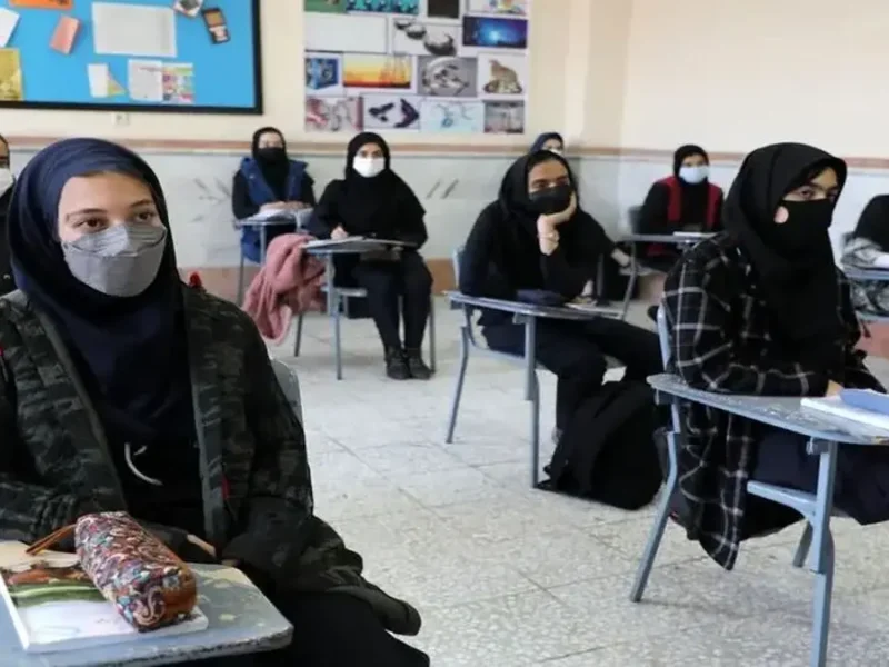 نحوه برگزاری امتحانات دانشگاه آزاد فردا اعلام می‌شود+ عکس