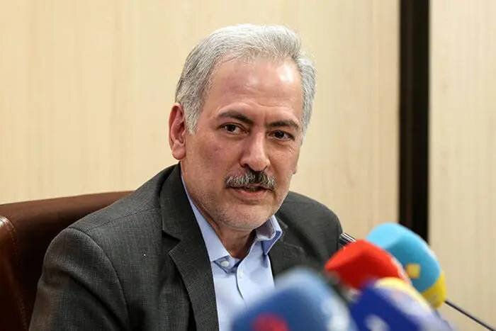 نسل جدید فرصت خواندن آثار ماندگار ندارد/تکریم قهرمان ملی در سایه تکرار